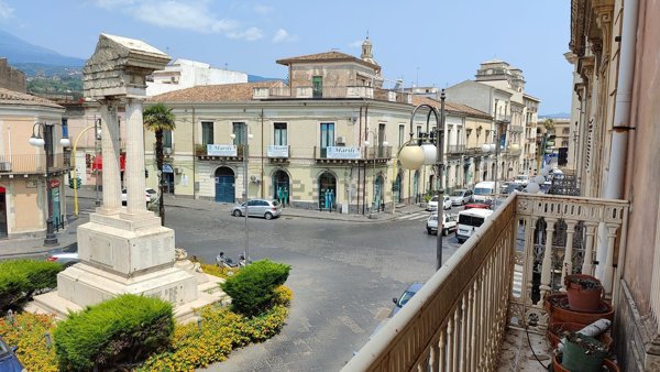 casa indipendente in vendita a Giarre