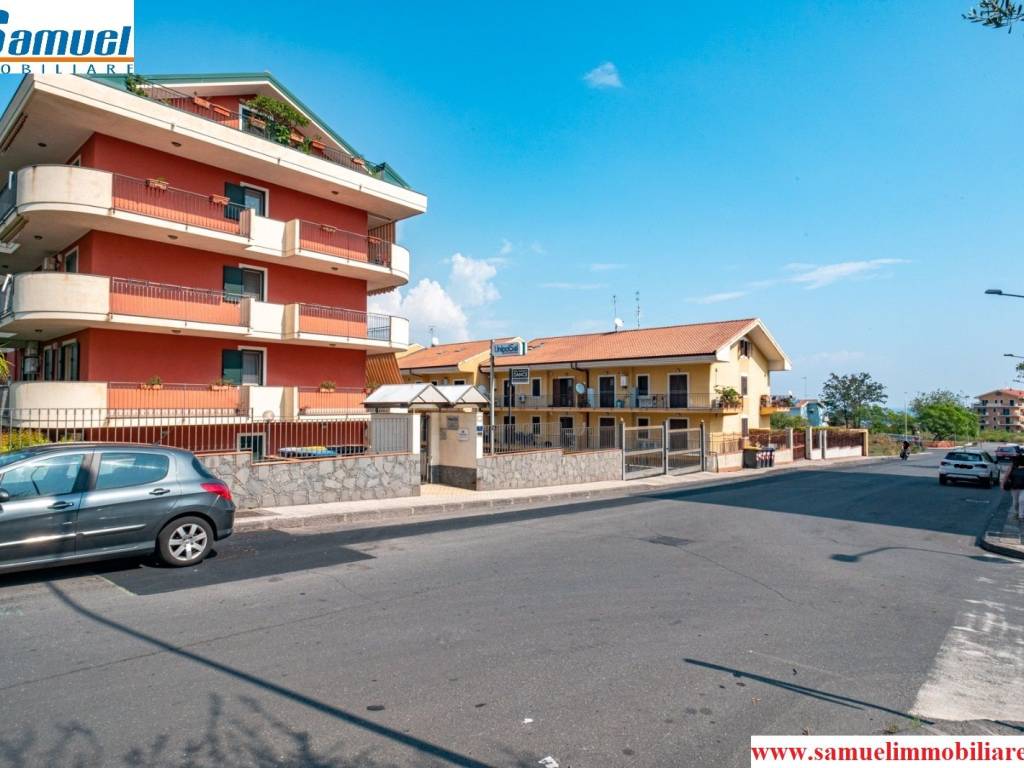 negozio in vendita a Giarre