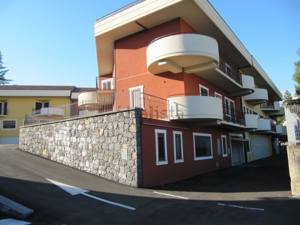 casa indipendente in vendita a Giarre