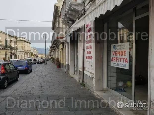 negozio in vendita a Giarre