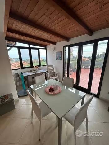 appartamento in vendita a Giarre in zona Carruba