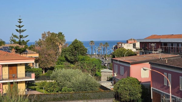 appartamento in vendita a Giarre