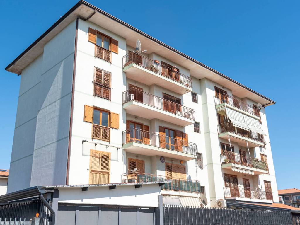 appartamento in vendita a Giarre in zona Altarello