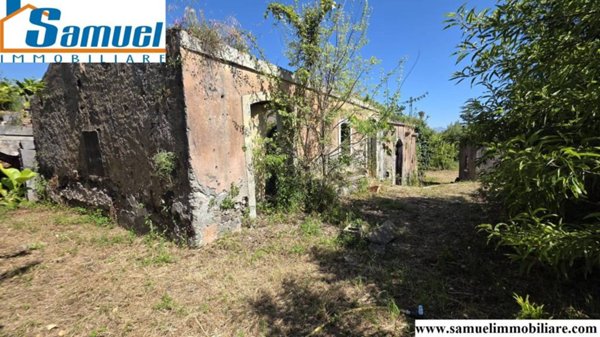 casa indipendente in vendita a Giarre