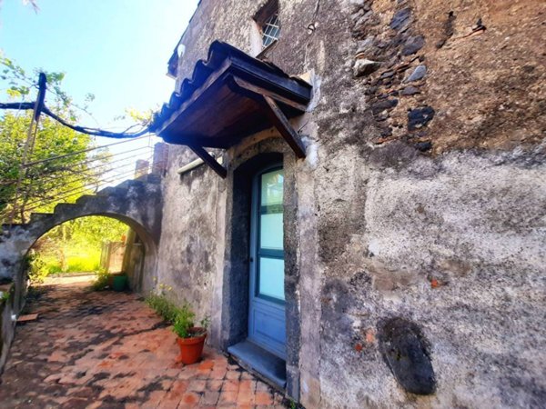 casa indipendente in vendita a Giarre