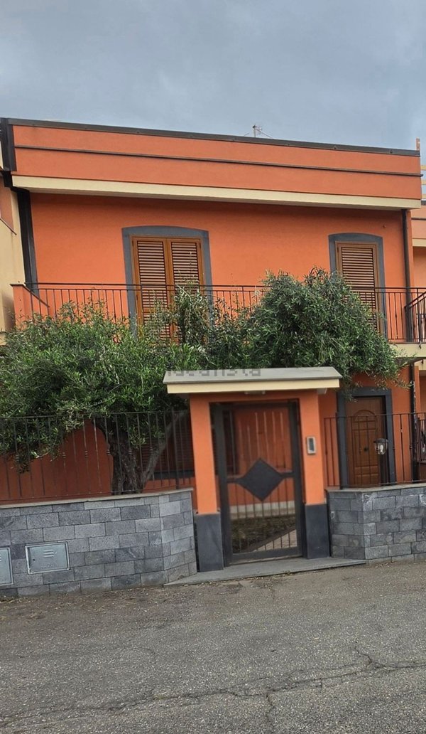 casa indipendente in vendita a Giarre