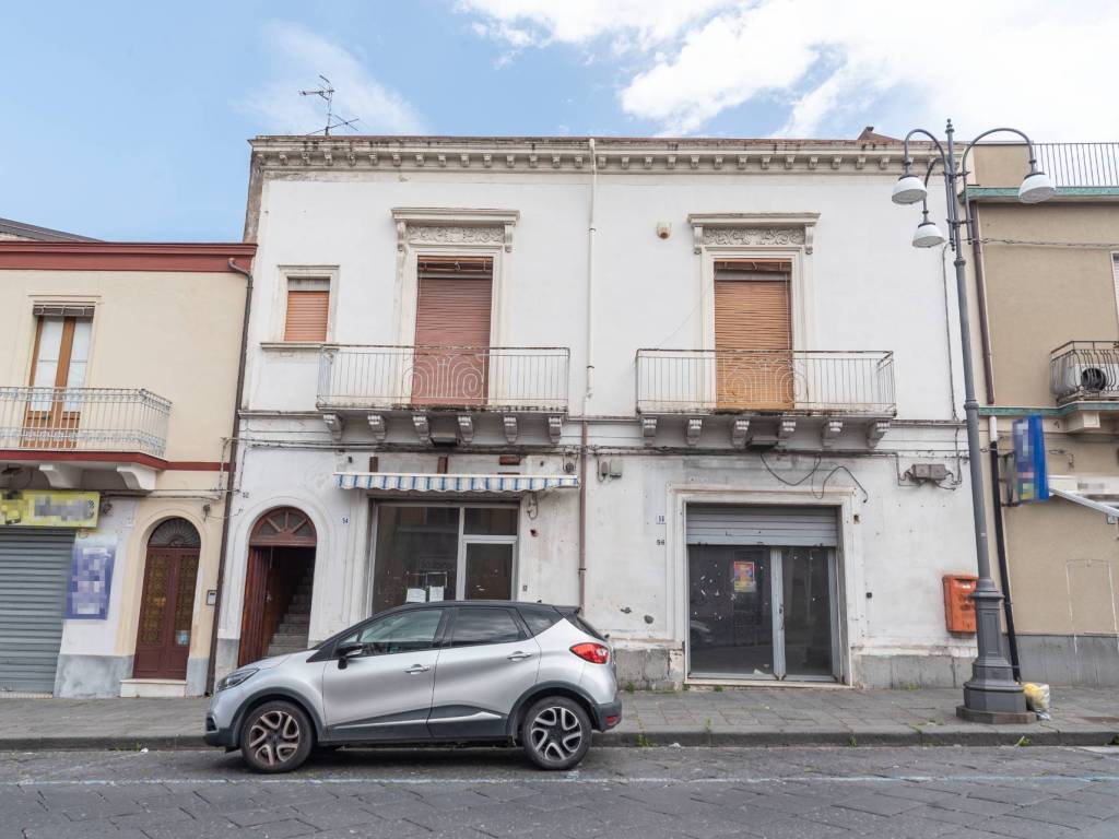 intera palazzina in vendita a Giarre