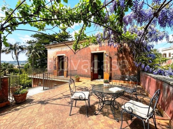 casa indipendente in vendita a Giarre in zona San Giovanni Montebello