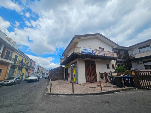 appartamento in vendita a Giarre in zona Altarello