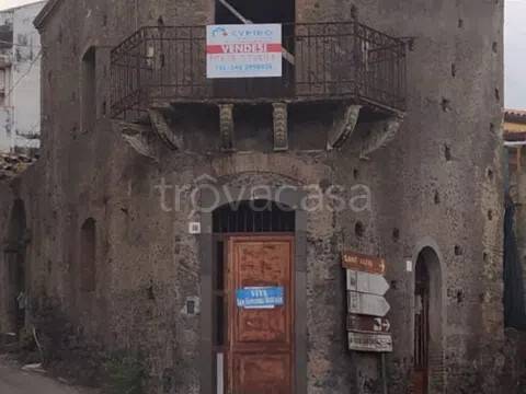 casa indipendente in vendita a Giarre in zona San Giovanni Montebello