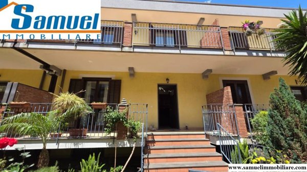 casa indipendente in vendita a Giarre