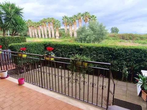 appartamento in vendita a Giarre in zona Carruba
