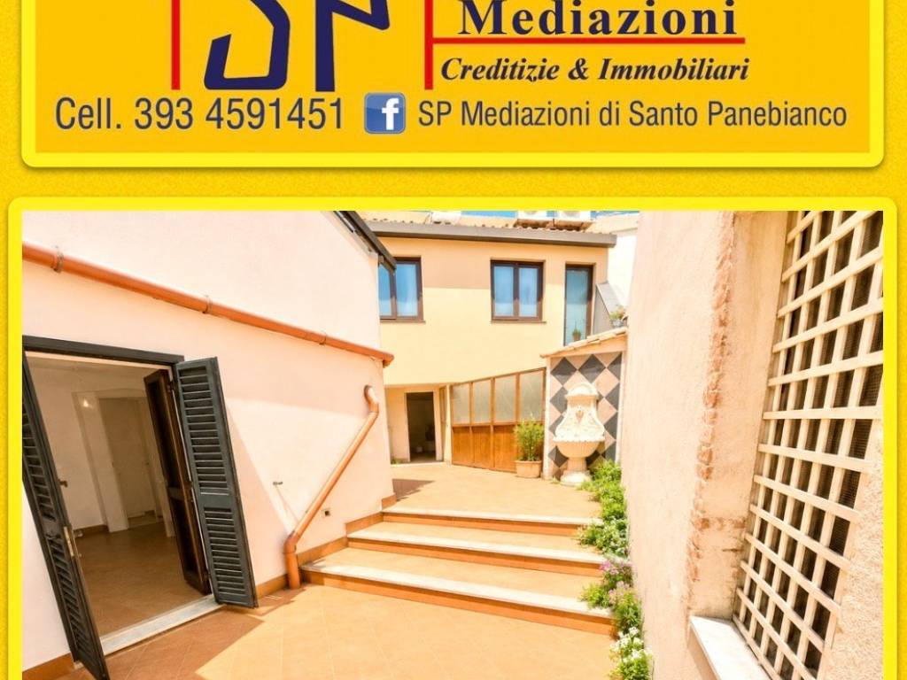 casa indipendente in vendita a Giarre in zona San Giovanni Montebello