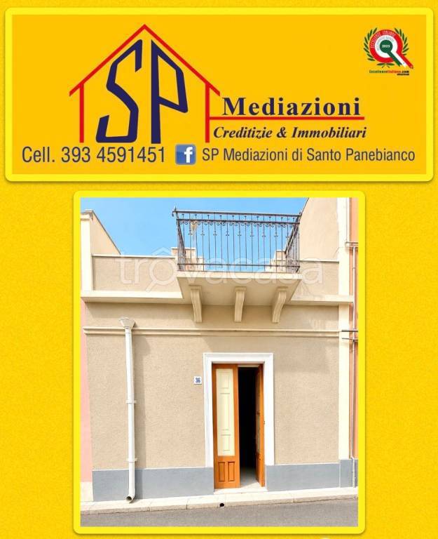 casa indipendente in vendita a Giarre in zona Macchia
