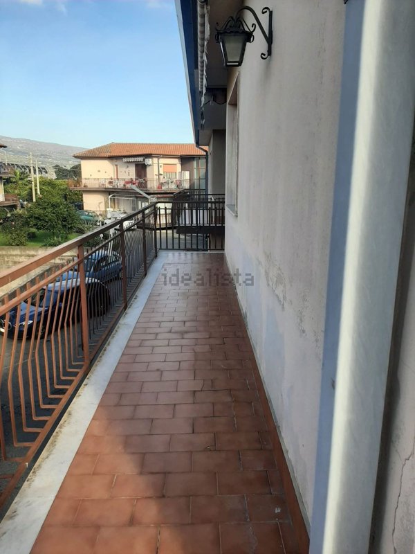 appartamento in vendita a Giarre in zona Altarello