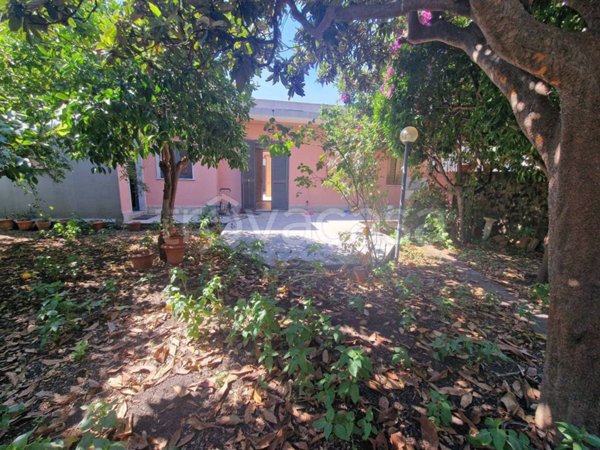 casa indipendente in vendita a Giarre in zona Macchia