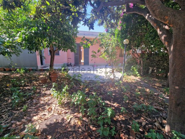 casa indipendente in vendita a Giarre in zona Macchia