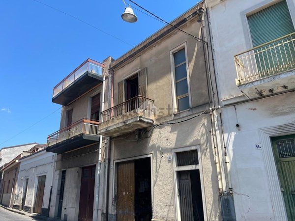 casa indipendente in vendita a Giarre in zona Macchia