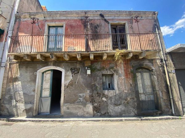 casa indipendente in vendita a Giarre in zona Macchia