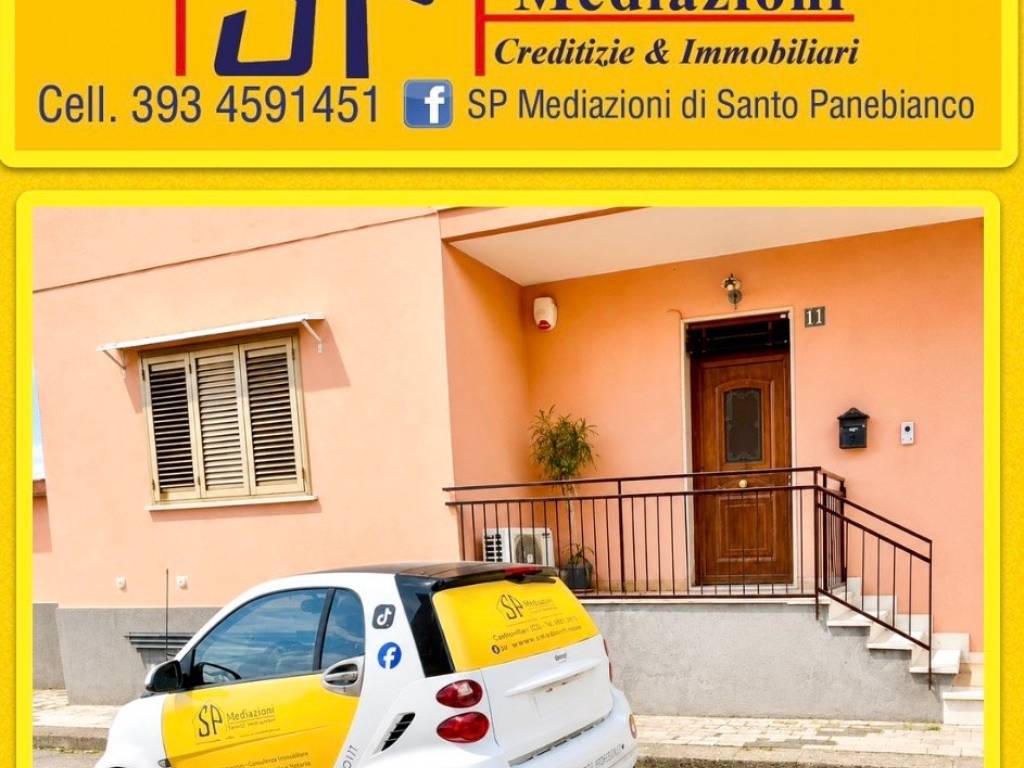 appartamento in vendita a Giarre in zona Macchia