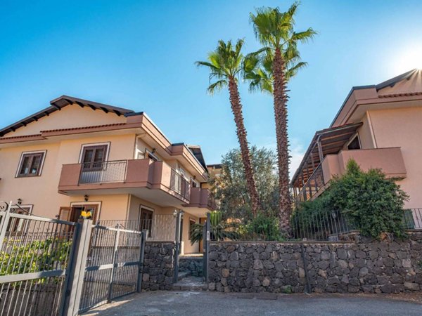 casa indipendente in vendita a Giarre in zona Trepunti