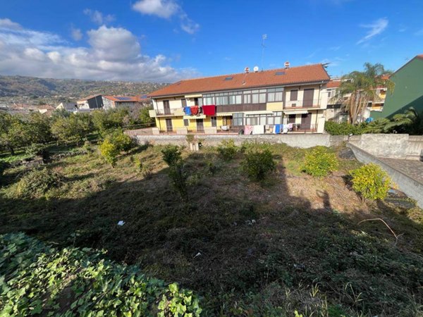 appartamento in vendita a Giarre in zona Macchia