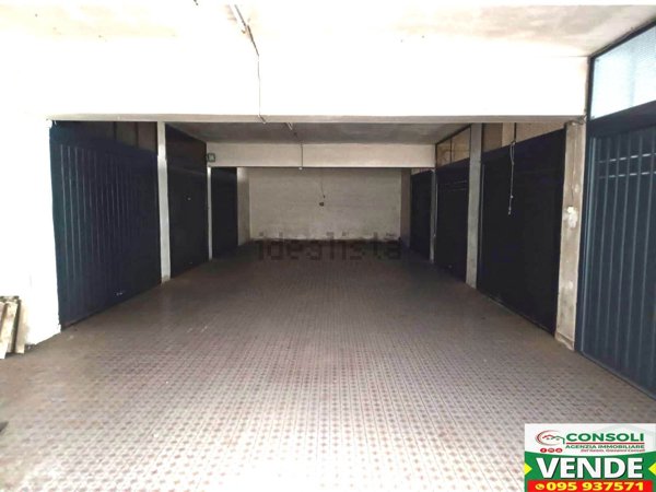box auto in vendita a Giarre