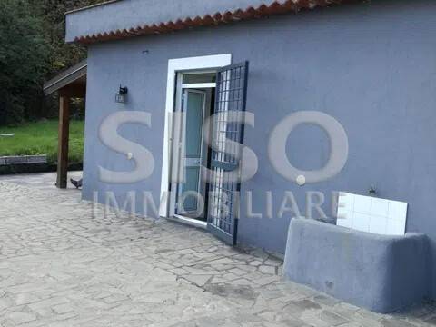 casa indipendente in vendita a Giarre in zona San Giovanni Montebello