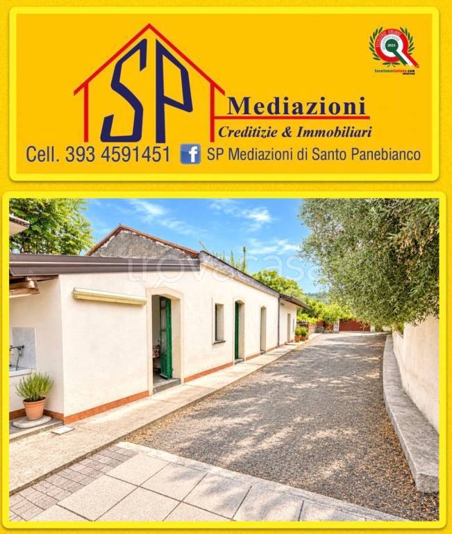 casa indipendente in vendita a Giarre in zona Macchia