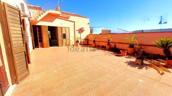 casa indipendente in vendita a Giarre