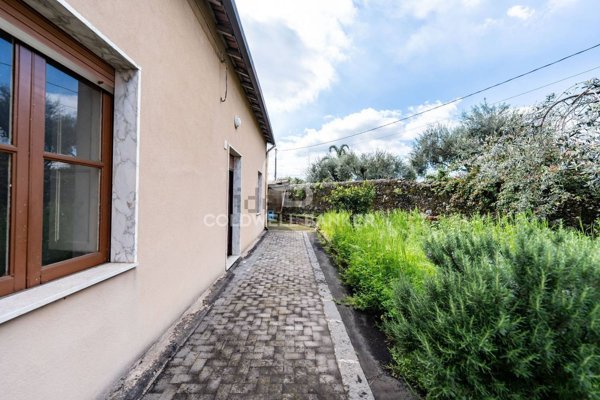 casa indipendente in vendita a Giarre in zona Trepunti