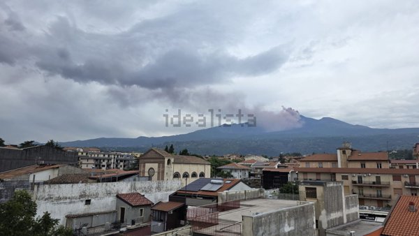 appartamento in vendita a Giarre in zona Trepunti