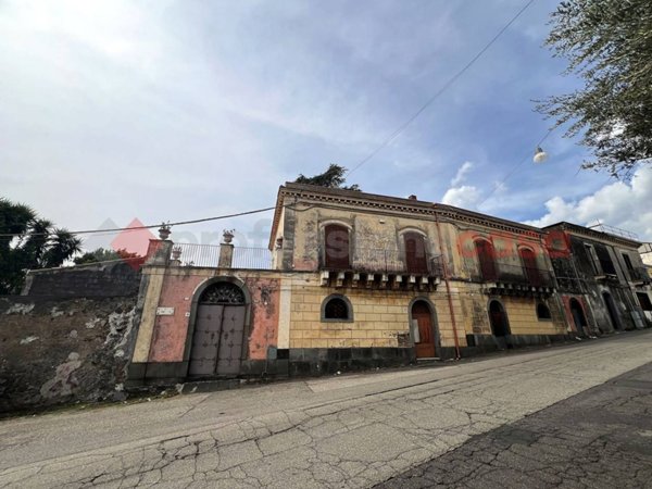 casa indipendente in vendita a Giarre