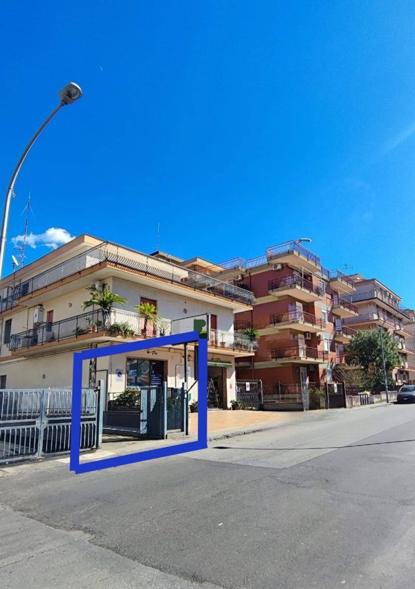 locale di sgombero in vendita a Giarre