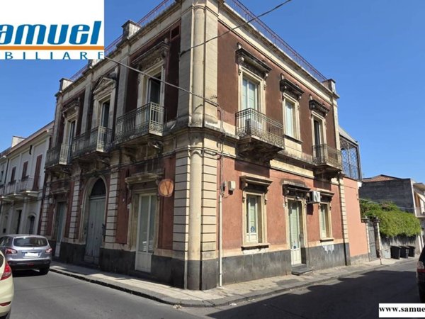 intera palazzina in vendita a Giarre