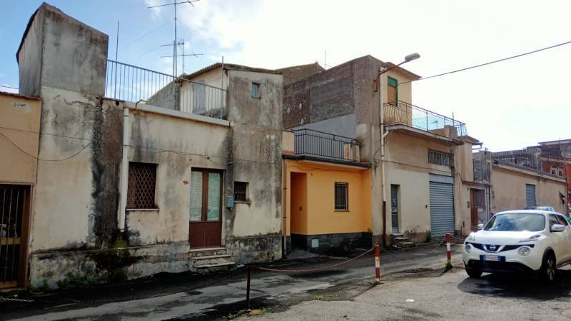 casa indipendente in vendita a Giarre