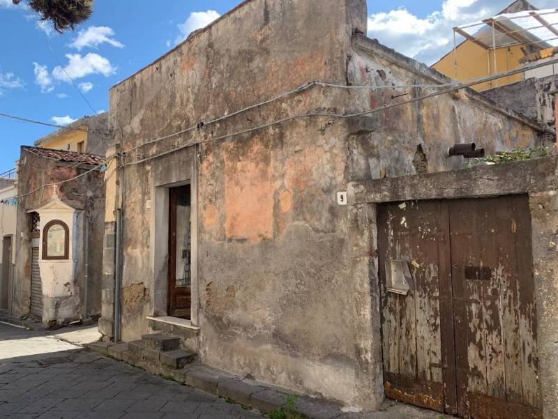 casa indipendente in vendita a Giarre