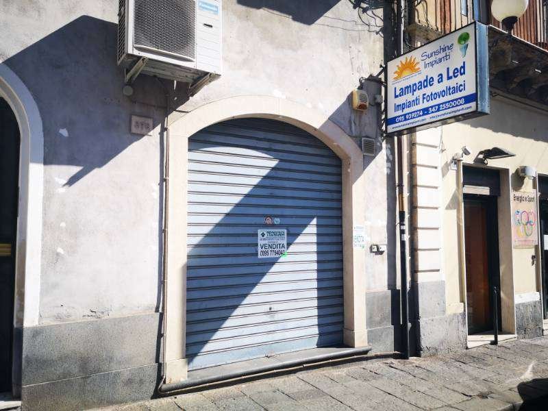 locale commerciale in vendita a Giarre