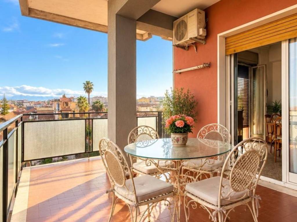 appartamento in vendita a Giarre