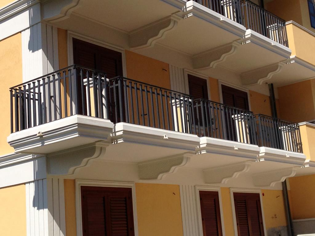 appartamento in vendita a Giarre in zona Trepunti