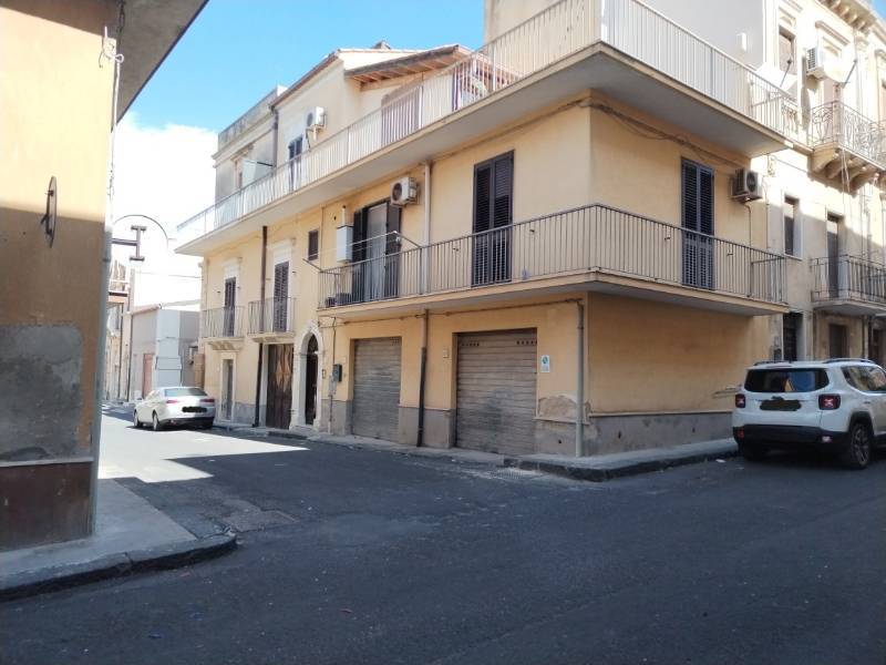 casa indipendente in vendita a Grammichele