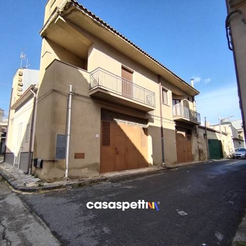casa indipendente in vendita a Grammichele