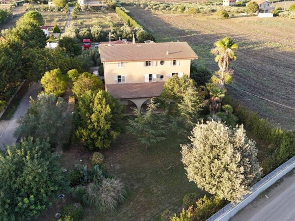 casa indipendente in vendita a Grammichele