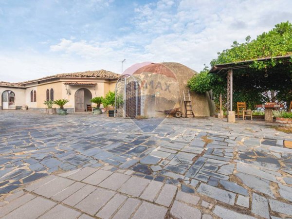 casa indipendente in vendita a Grammichele