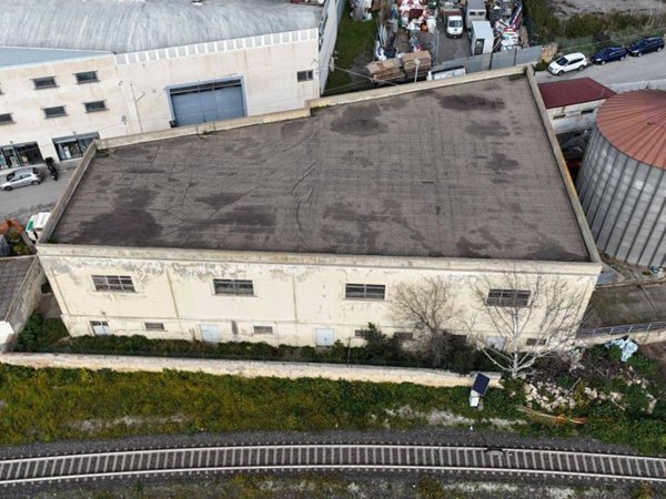 locale commerciale in vendita a Grammichele