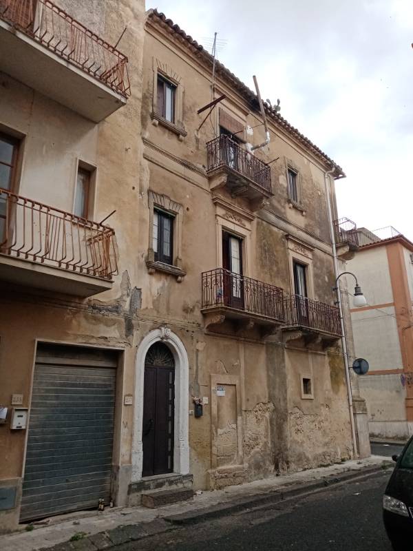 casa indipendente in vendita a Grammichele