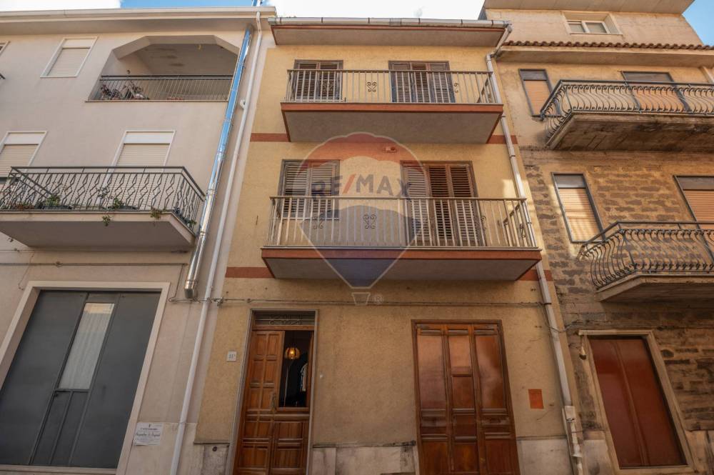 casa indipendente in vendita a Grammichele