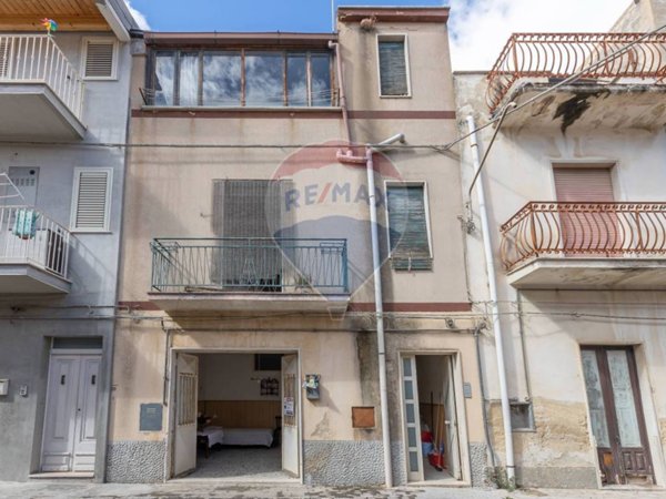 casa indipendente in vendita a Grammichele