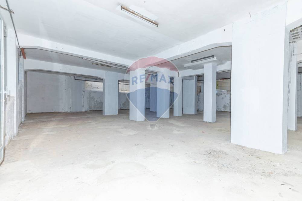 locale commerciale in vendita a Grammichele