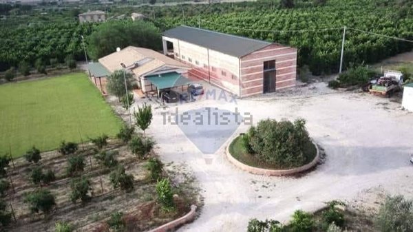 casa indipendente in vendita a Grammichele